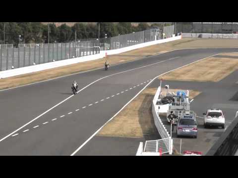鈴鹿サンデーロドレース　ウィリーチェッカー！　DOG HOUSE