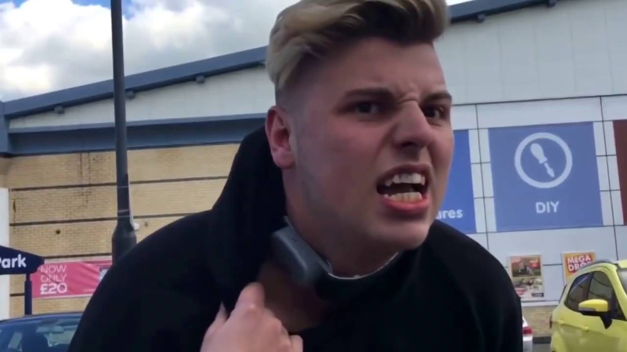 Ben Phillips Pranks – Dog Collar Prank