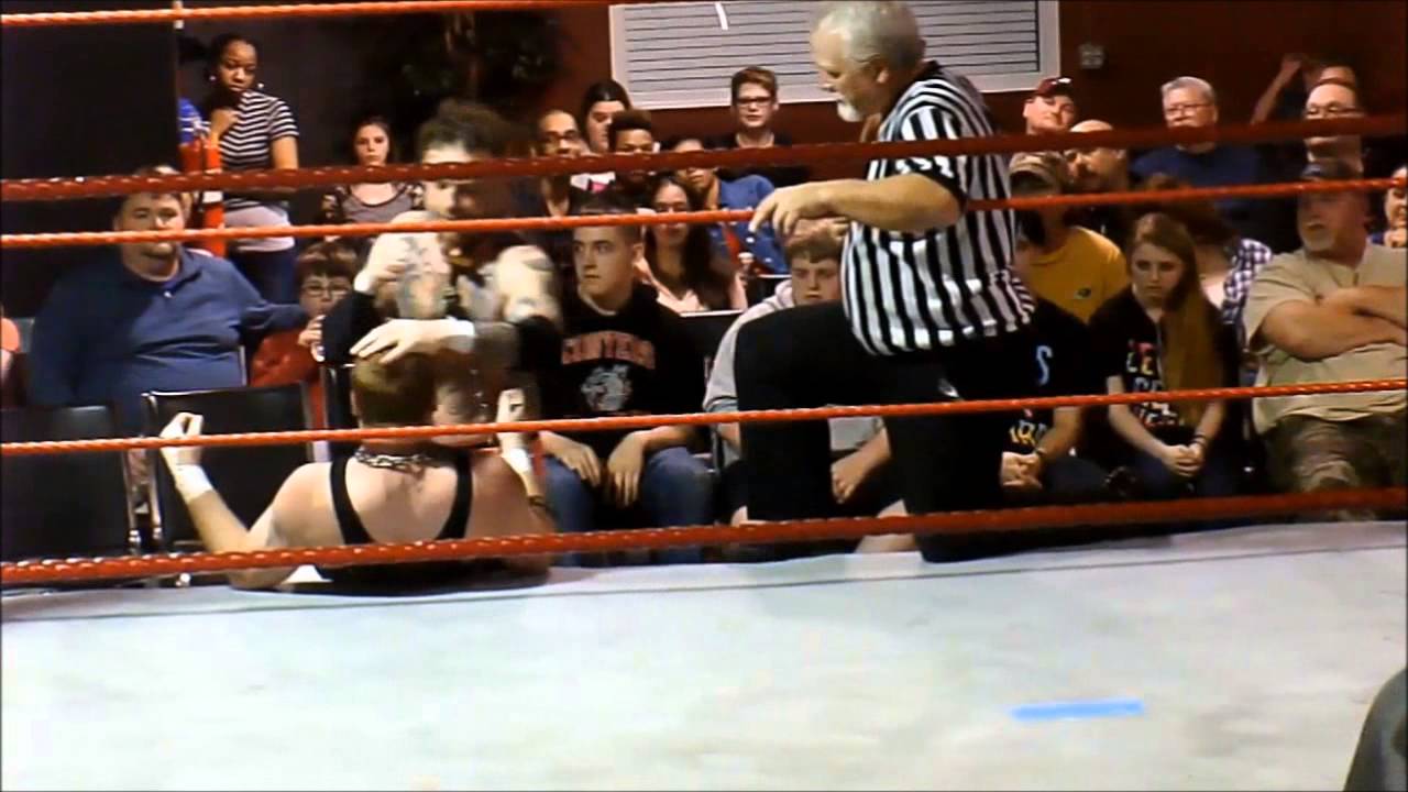 Dog Collar Match Twisted Vs Justin Legend