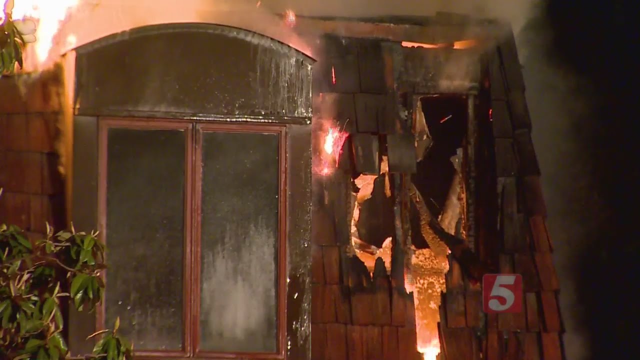 Man, Dog Escape Murfreesboro House Fire