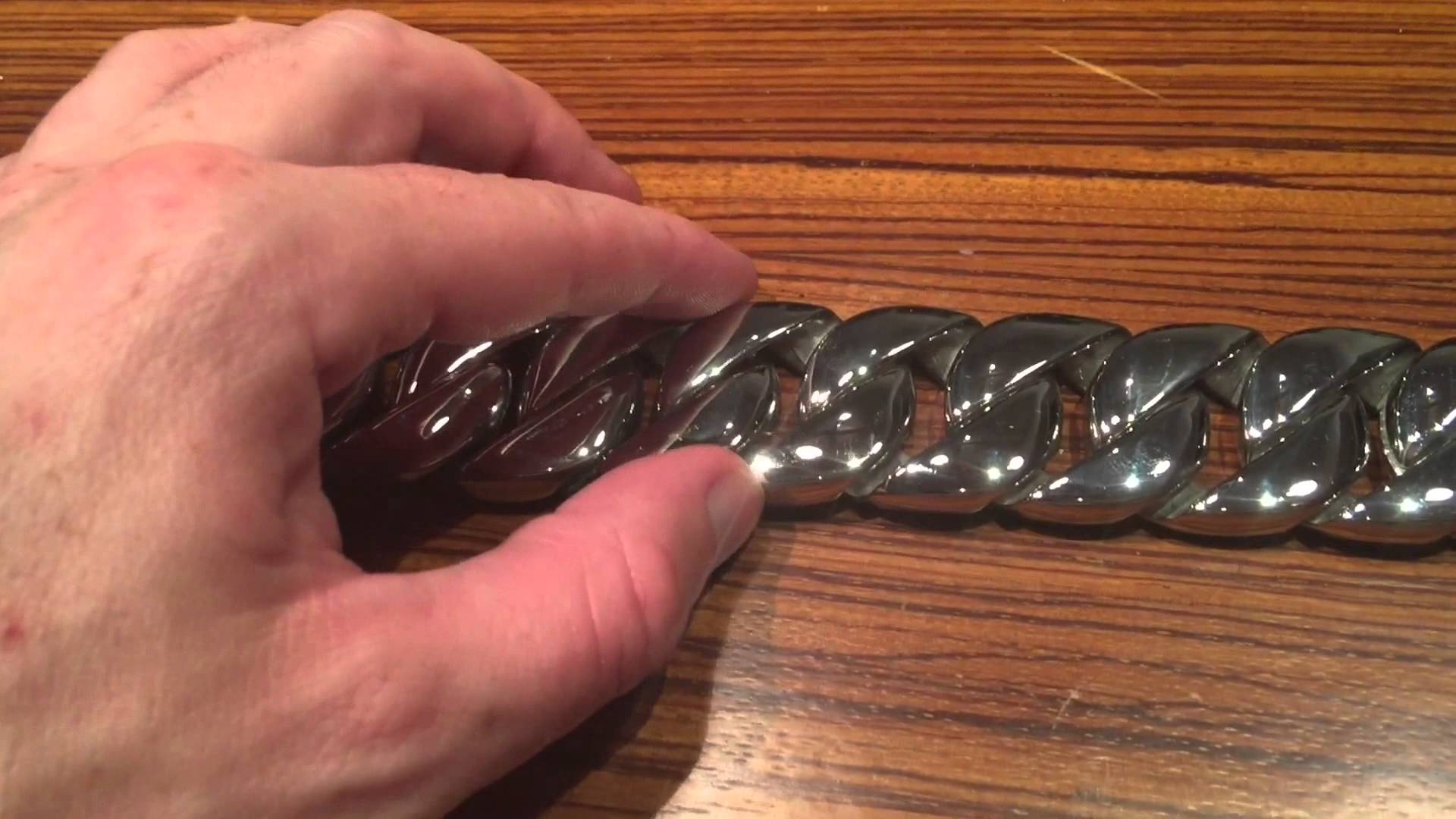 Caesar XL Large Dog Collar Review | BIG DOG CHAINS