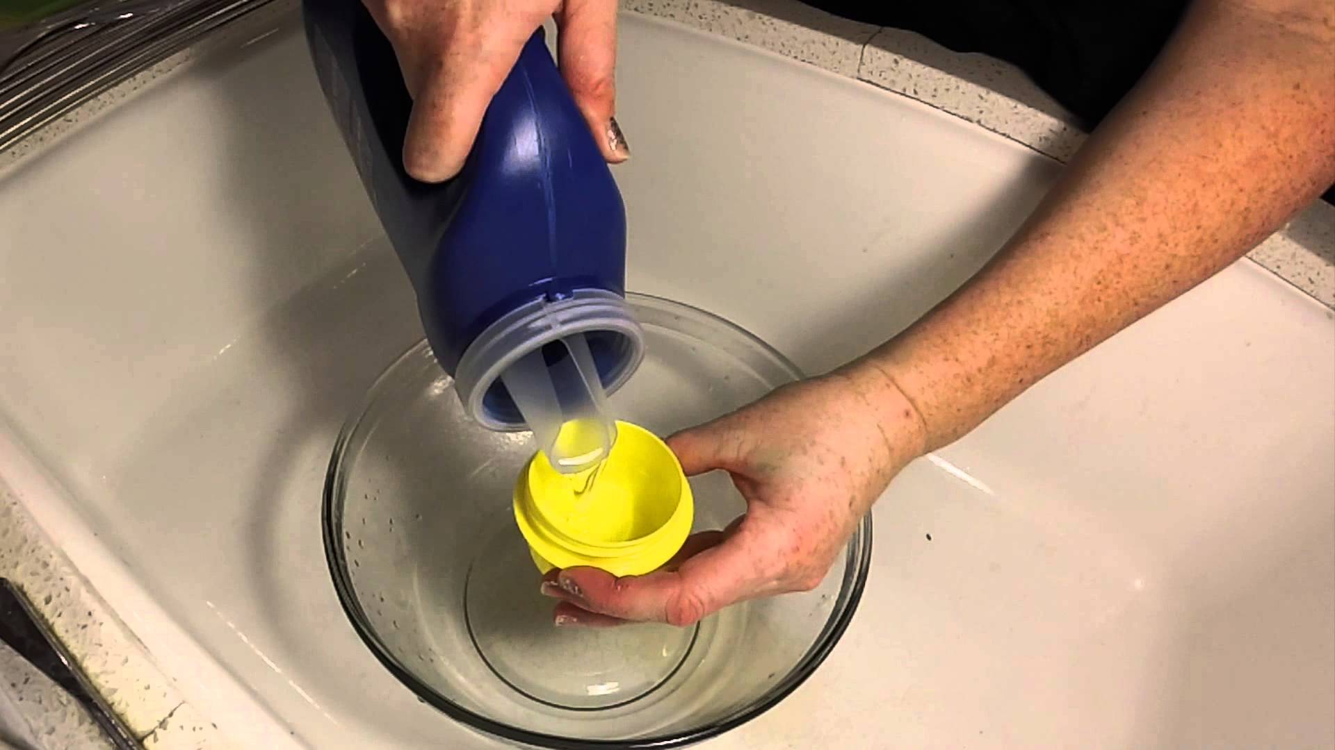 How To: Dog Collar Cleaning Attention Hounds