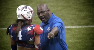 LFL | WOW CLIP | WEEK 11 | DONT GET IN THE DOG HOUSE OF AN LFL COACH