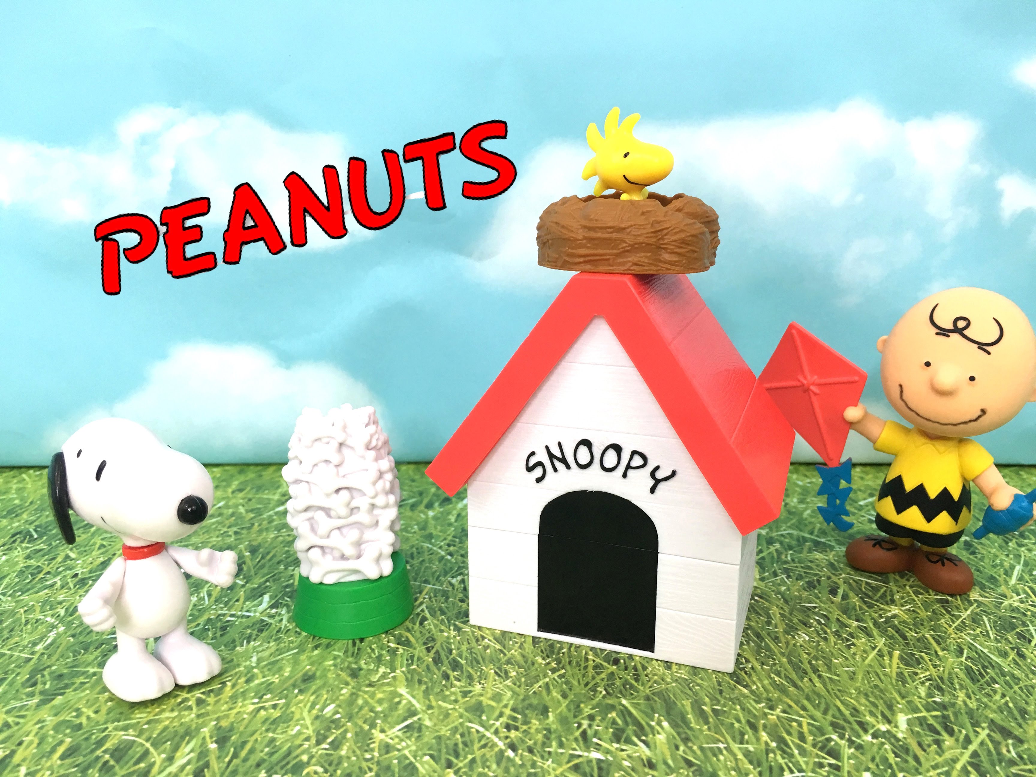 Peanuts Movie Snoopy’s Dog House with Woodstock and Charlie Brown